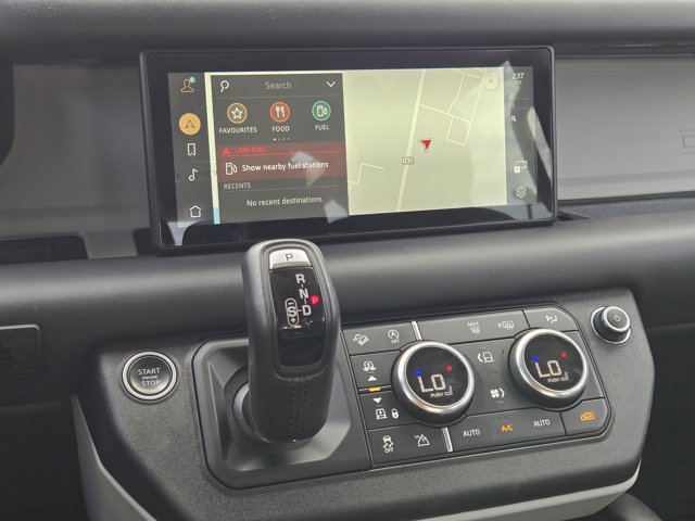 Used 2020 Land Rover Defender 110 HSE image 27