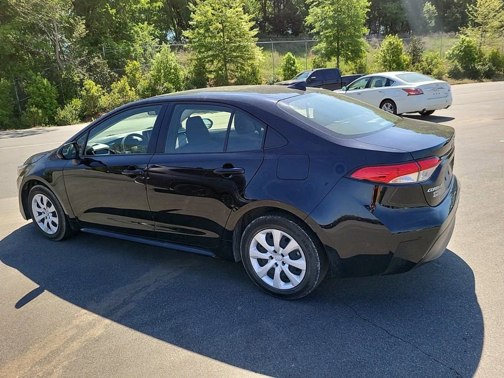 Used 2023 Toyota Corolla LE FWD image 7
