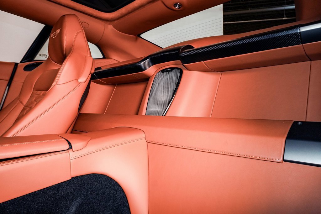 Used 2025 Aston Martin Vanquish image 26