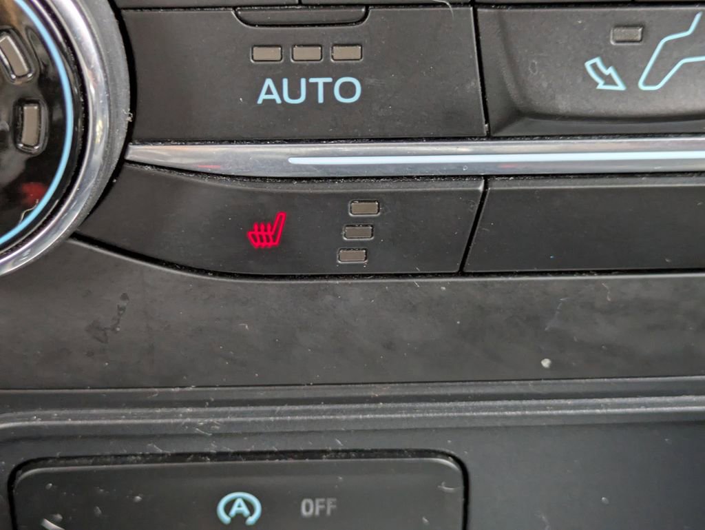 Used 2018 Ford EcoSport SE image 24