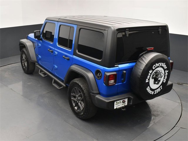 Used 2024 Jeep Wrangler Sport S image 16