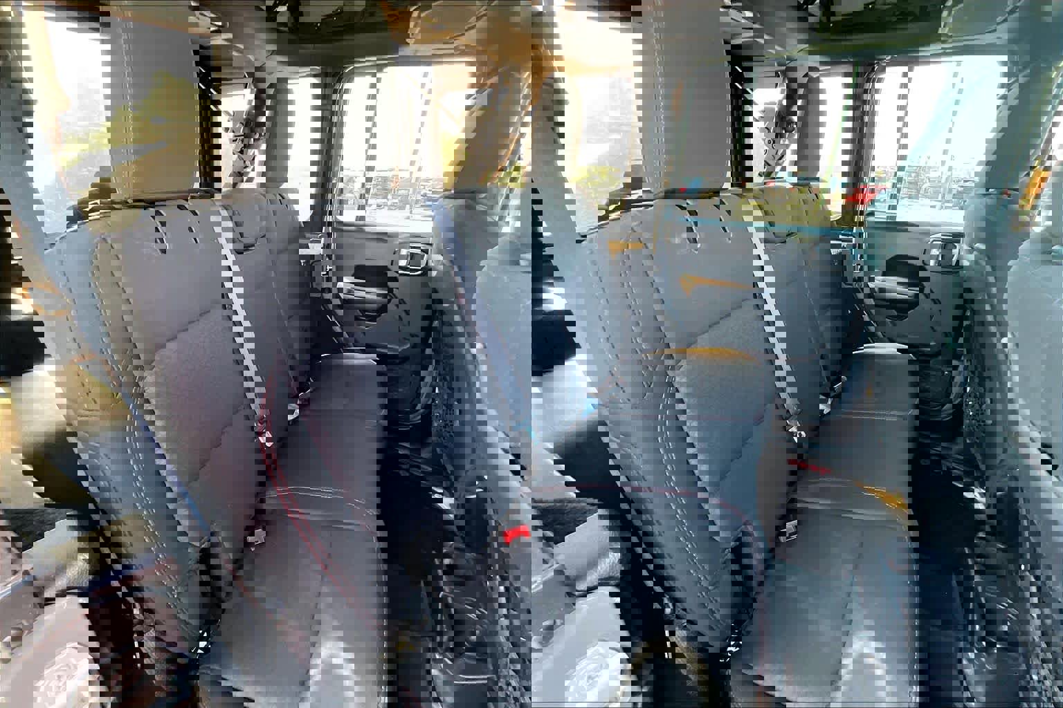 Used 2019 Jeep Wrangler Unlimited Rubicon image 29