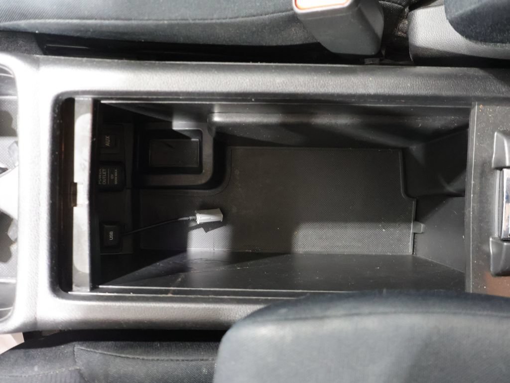 Used 2013 Honda CR-V LX image 28