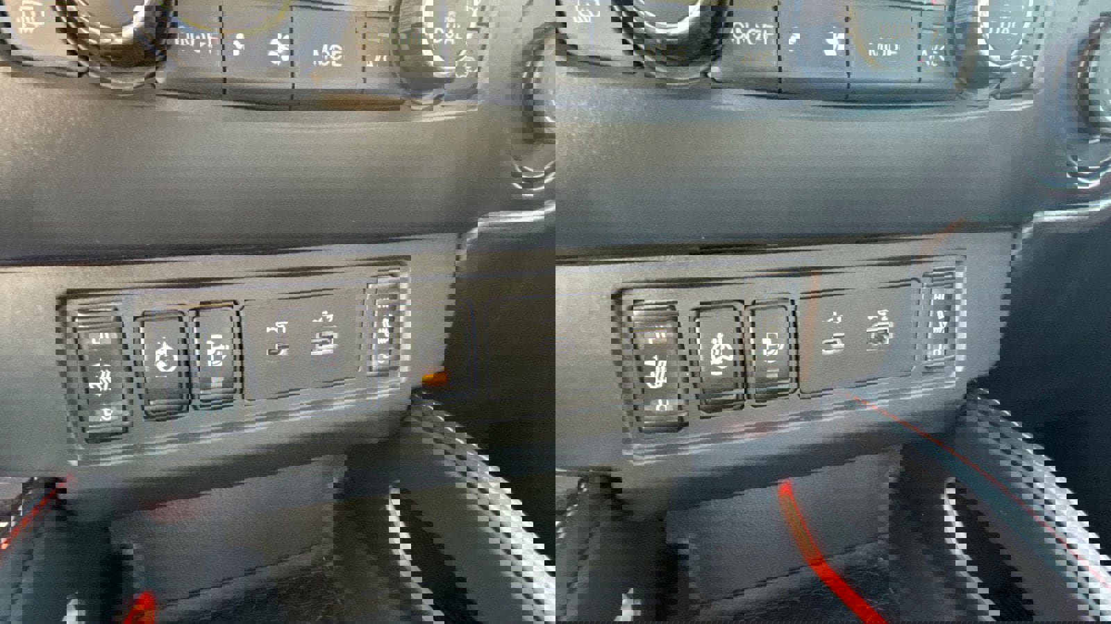 Used 2023 Nissan Frontier PRO-4X w/ Pro-4X Premium Package image 53