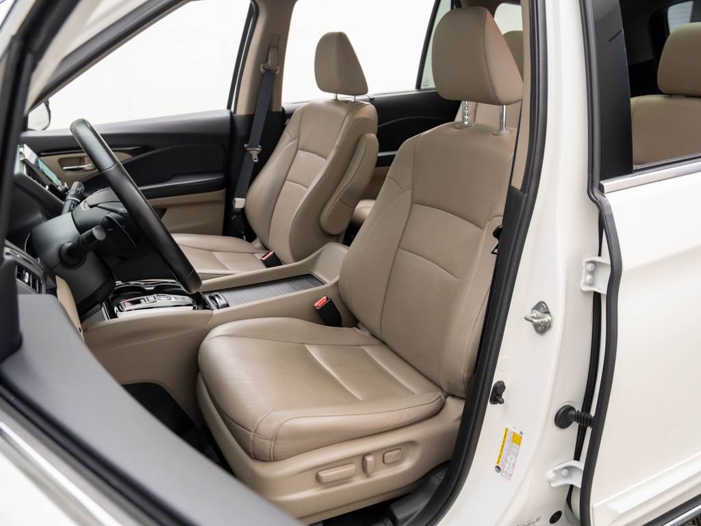 Certified 2019 Honda Pilot Elite image 15