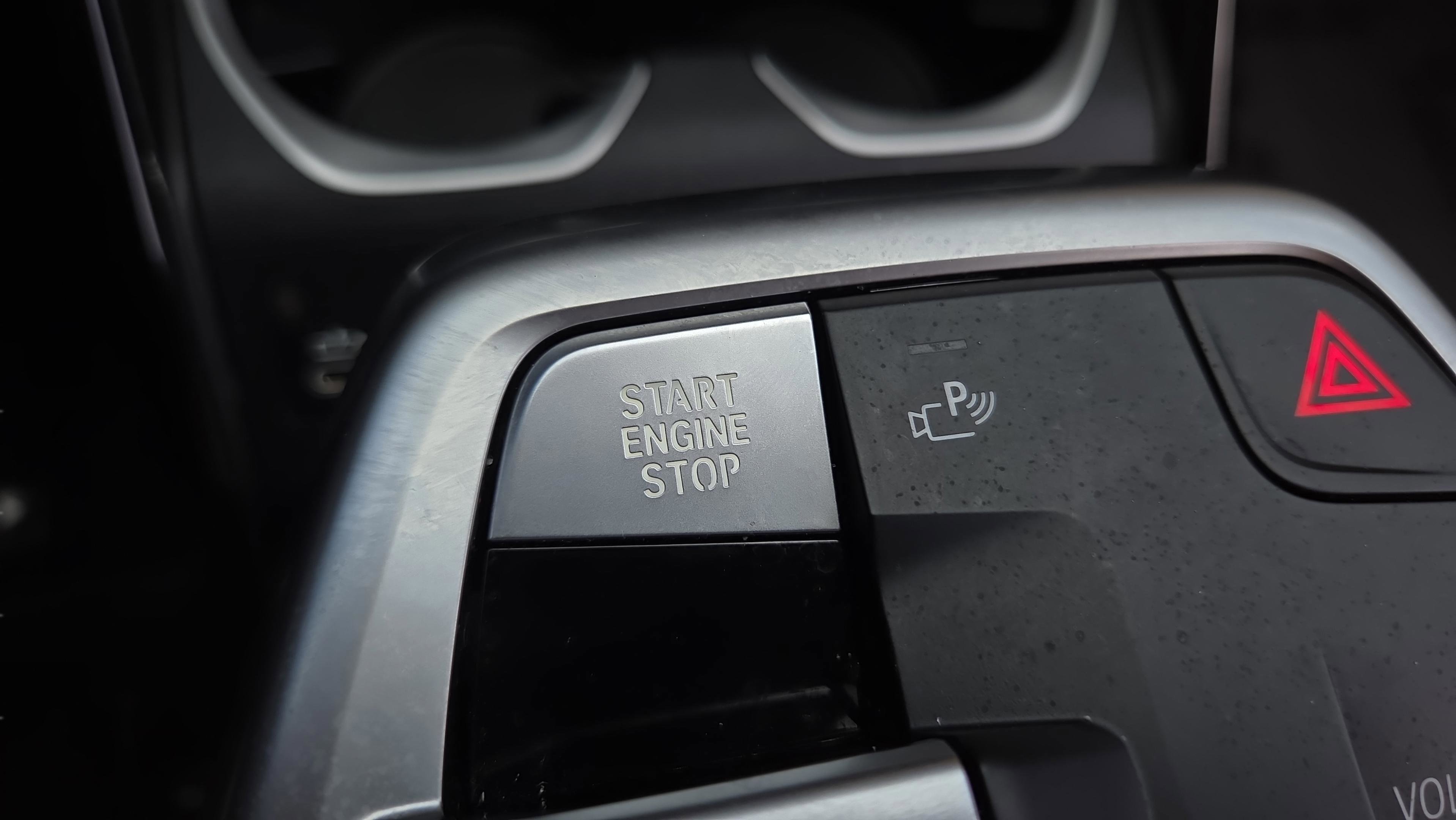 Certified 2025 BMW X1 xDrive28i w/ Convenience Package image 36