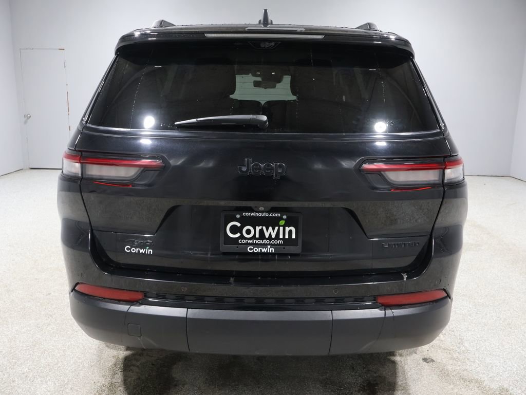 Used 2023 Jeep Grand Cherokee L Limited w/ Luxury Tech Group II image 3