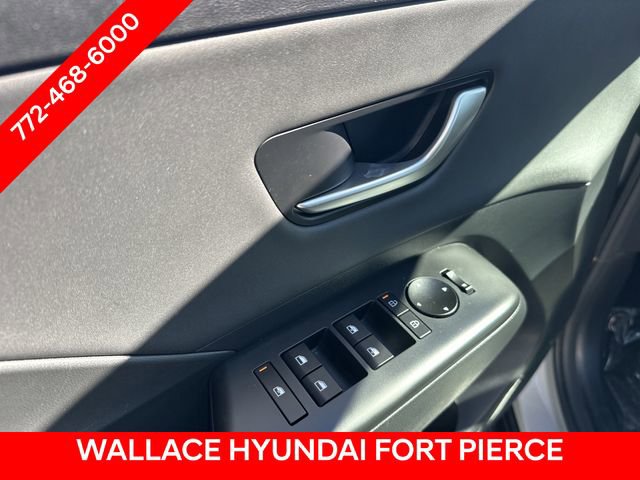 Used 2026 Hyundai Kona Limited FWD image 18