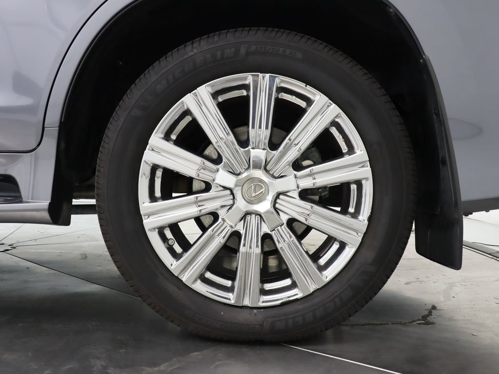 Used 2017 Lexus LX 570 4WD w/ Luxury Package image 51