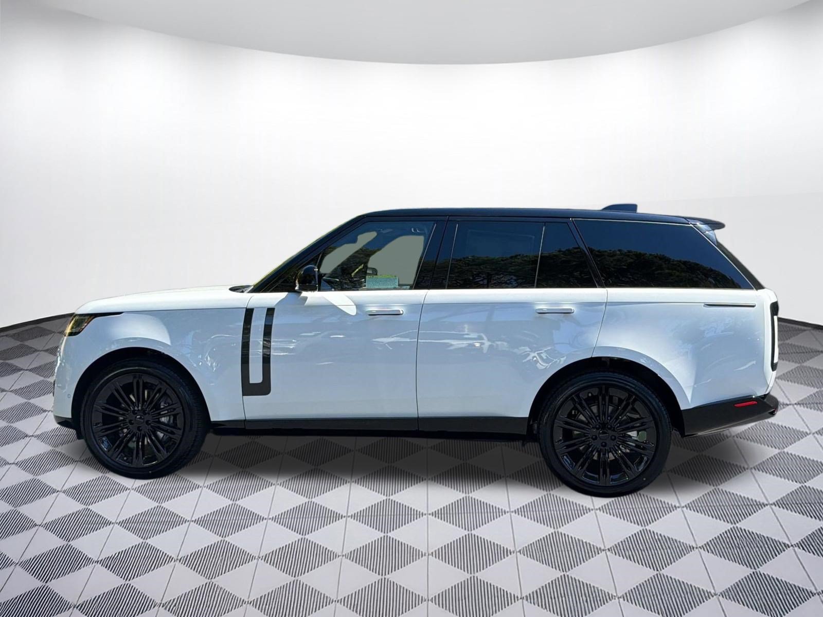 New 2026 Land Rover Range Rover SE AWD/4WD image 2