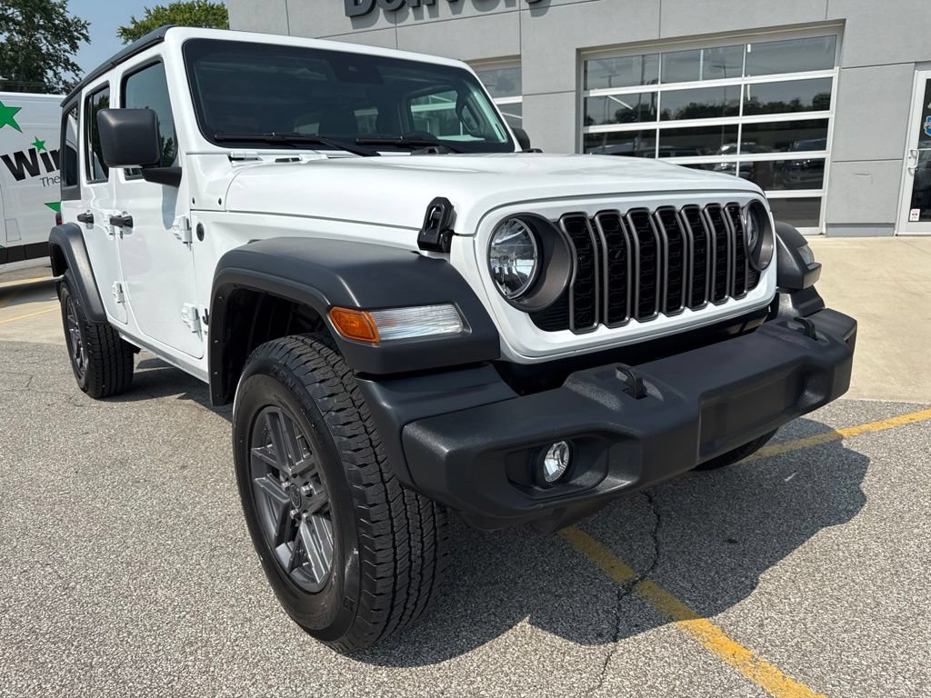 Used 2024 Jeep Wrangler Unlimited Sport AWD/4WD image 15