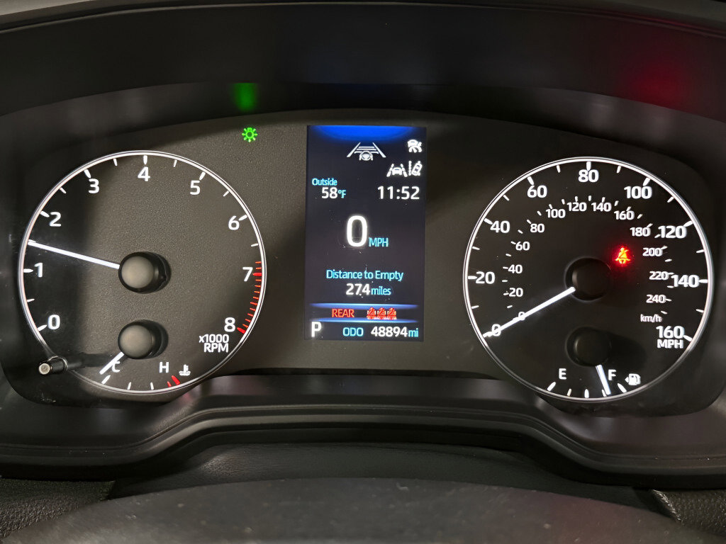 Used 2024 Toyota Corolla Cross LE image 12