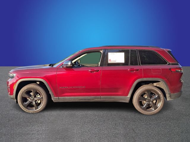 Used 2023 Jeep Grand Cherokee Limited w/ Black Appearance Package AWD/4WD image 7