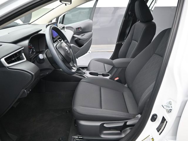 Used 2025 Toyota Corolla LE w/ Convenience Package image 10