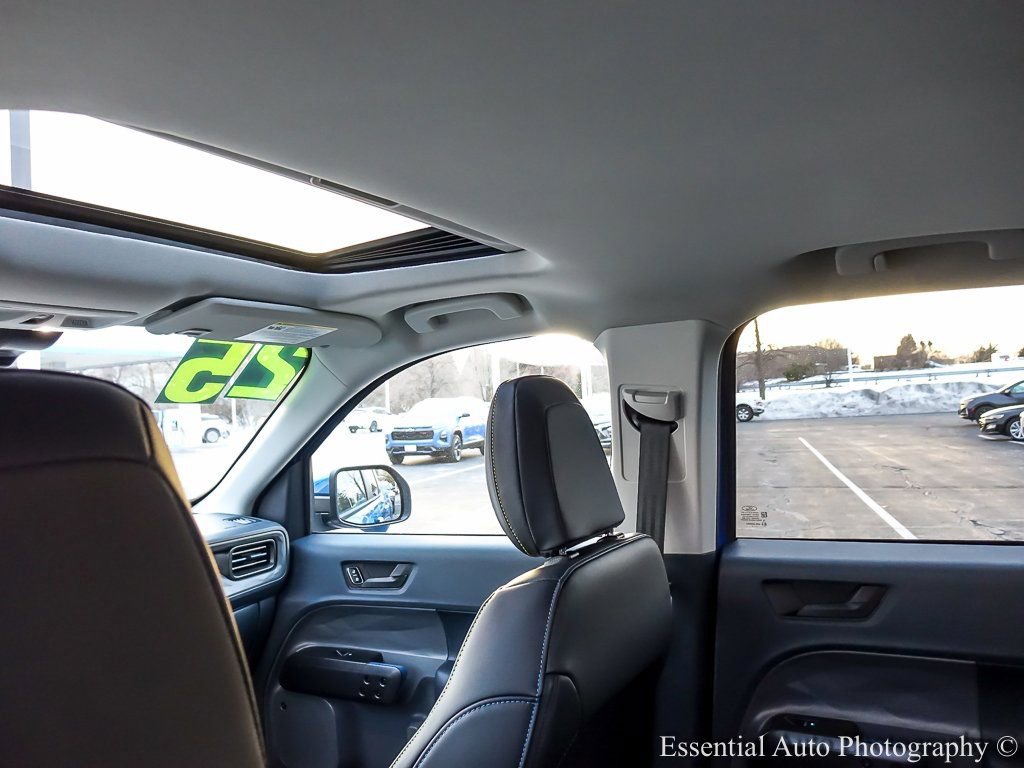 Used 2025 Ford Maverick Lobo image 17