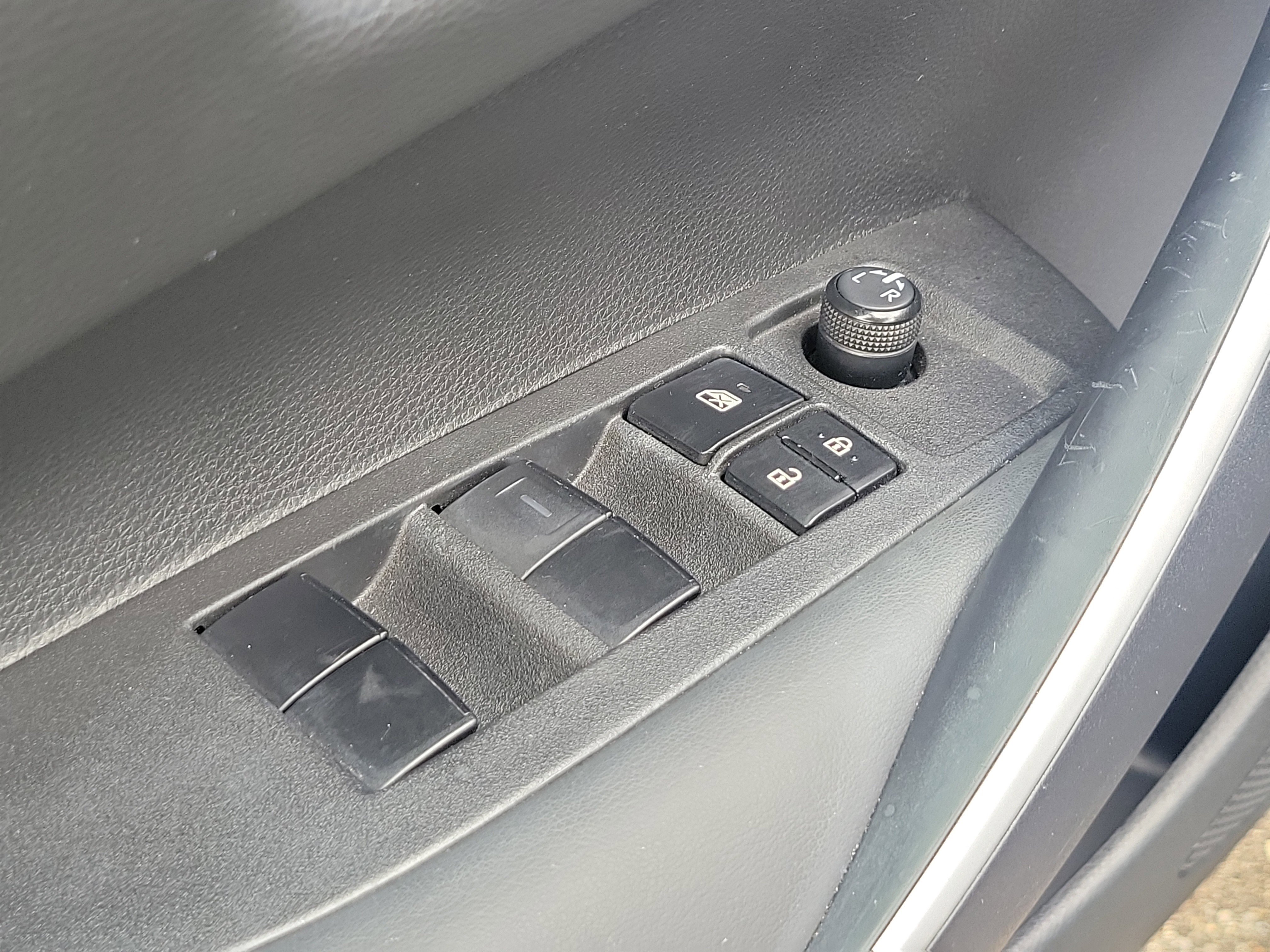 Used 2022 Toyota Corolla SE image 17