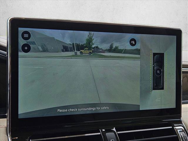 Used 2023 Lincoln Navigator Reserve AWD/4WD image 13
