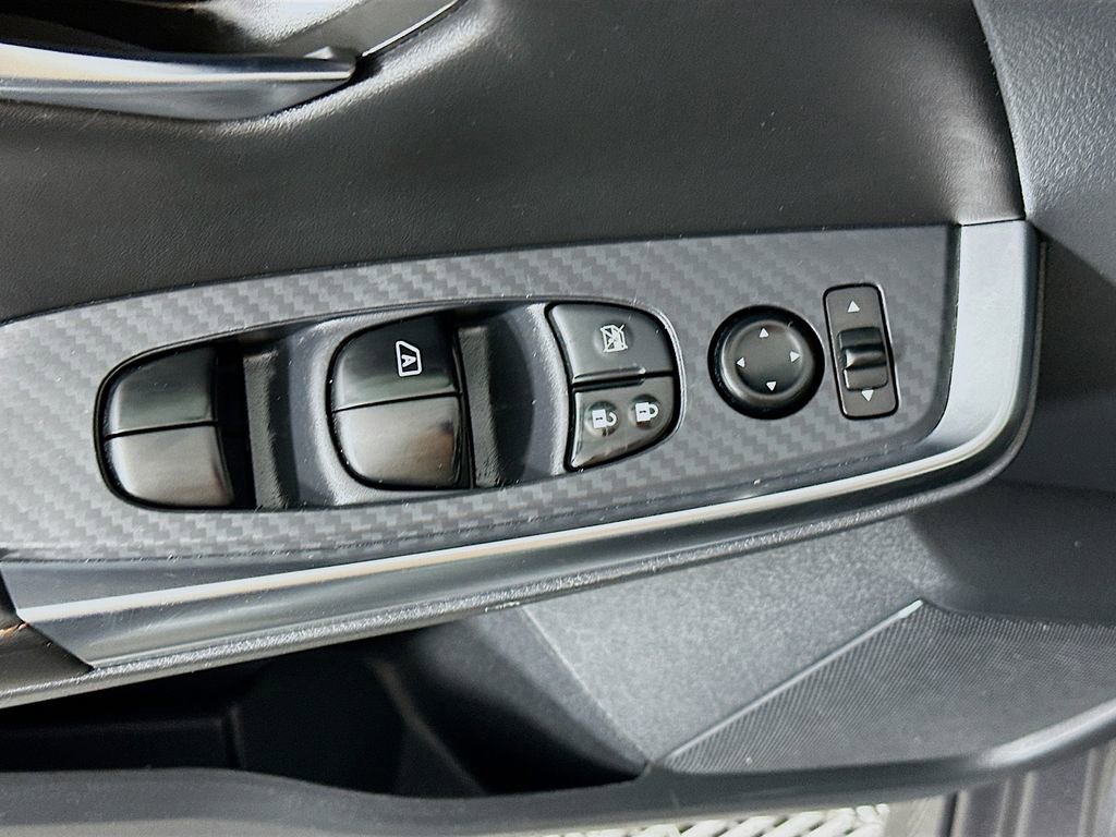 Used 2022 Nissan Sentra SR w/ Trunk Package image 24