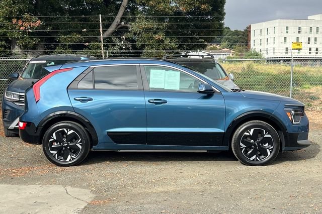 Used 2024 Kia Niro Wind FWD image 3