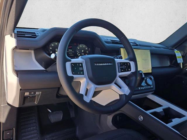 New 2026 Land Rover Defender 110 X-Dynamic SE video 3