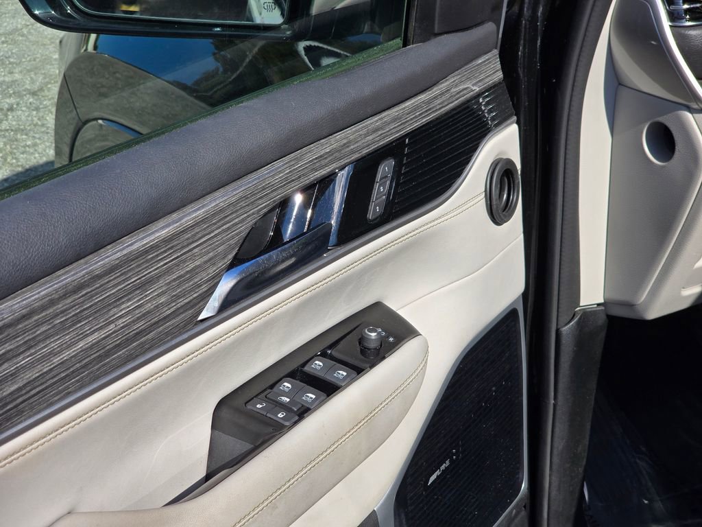 Used 2022 Jeep Wagoneer Series II image 37