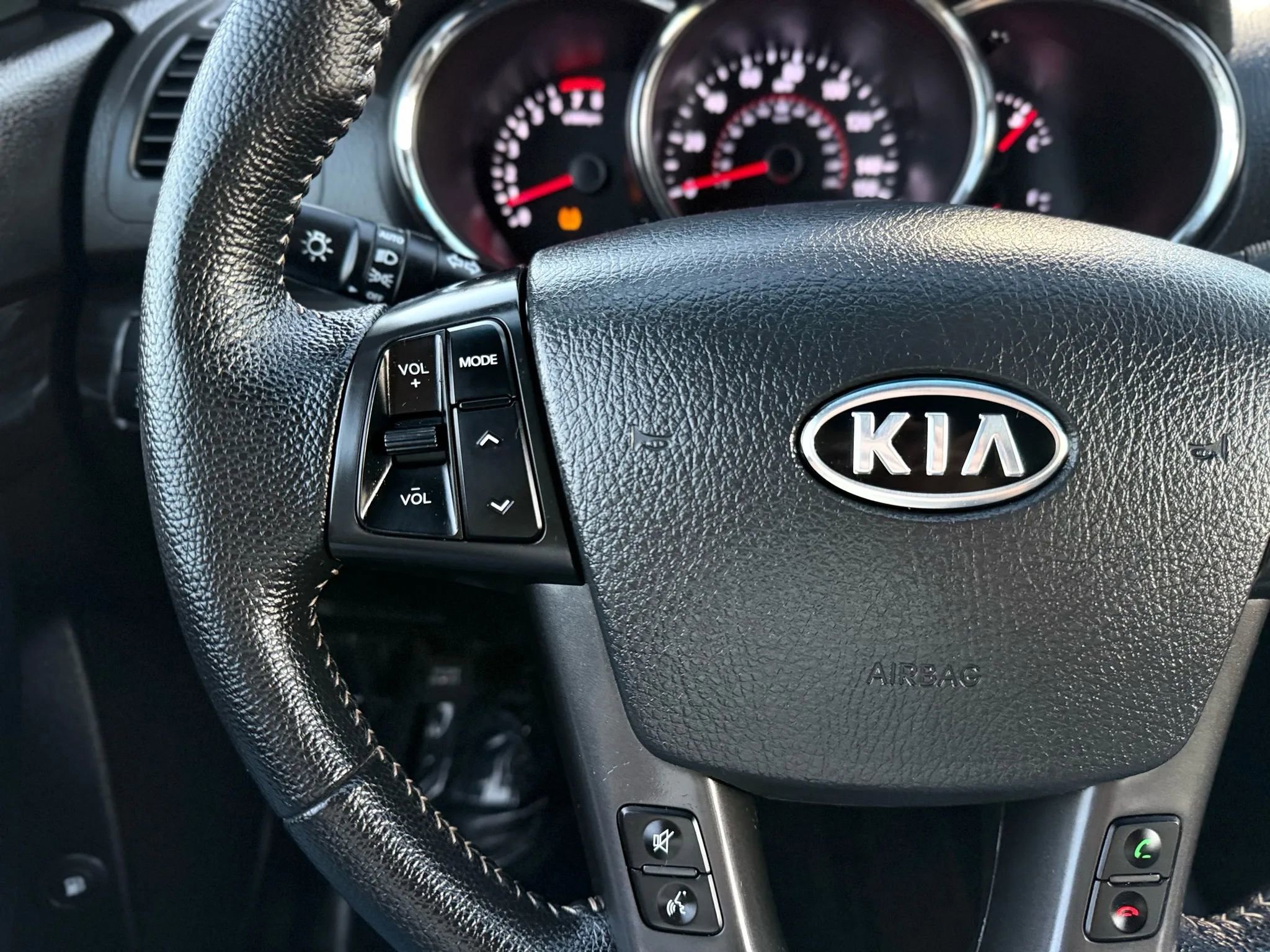Used 2013 Kia Sorento EX AWD/4WD image 24
