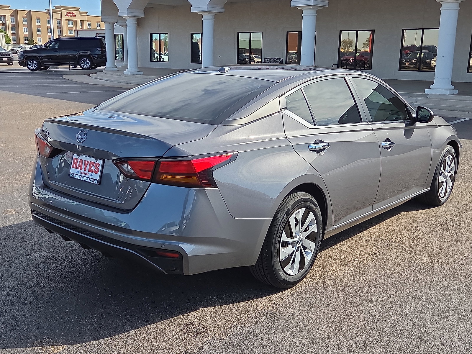Used 2025 Nissan Altima 2.5 S image 4