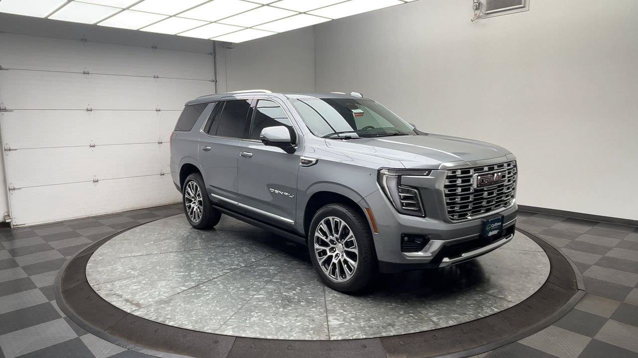 Certified 2025 GMC Yukon Denali w/ Sun & Power Step Package AWD/4WD image 39