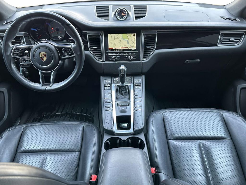 Used 2016 Porsche Macan S image 16