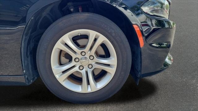 Used 2022 Dodge Charger SXT RWD image 13