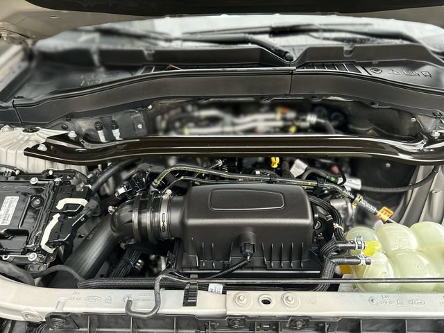 Used 2021 Ford Explorer Limited AWD/4WD image 29