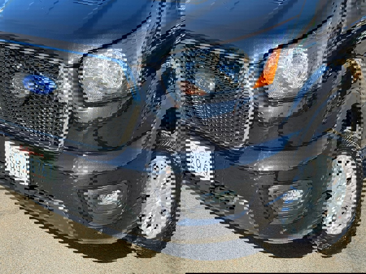 Used 2025 Ford Transit 350 XLT image 3