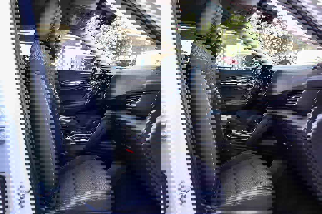 Used 2023 Buick Envision Preferred image 17