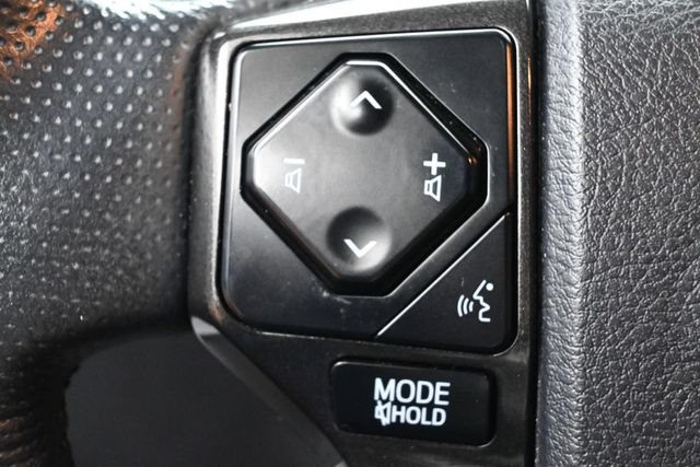 Used 2023 Toyota 4Runner Limited RWD image 12
