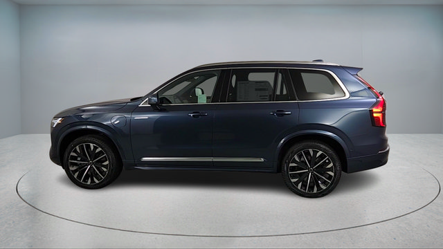 New 2026 Volvo XC90 T8 Plus w/ Protection Package Premier AWD/4WD image 4