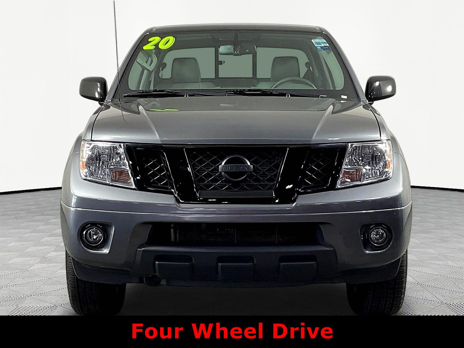Used 2020 Nissan Frontier SV w/ Midnight Edition Floor Mats AWD/4WD image 2