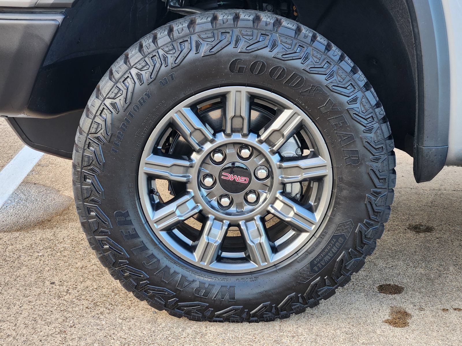Used 2026 GMC Sierra 1500 AT4X AWD/4WD image 21