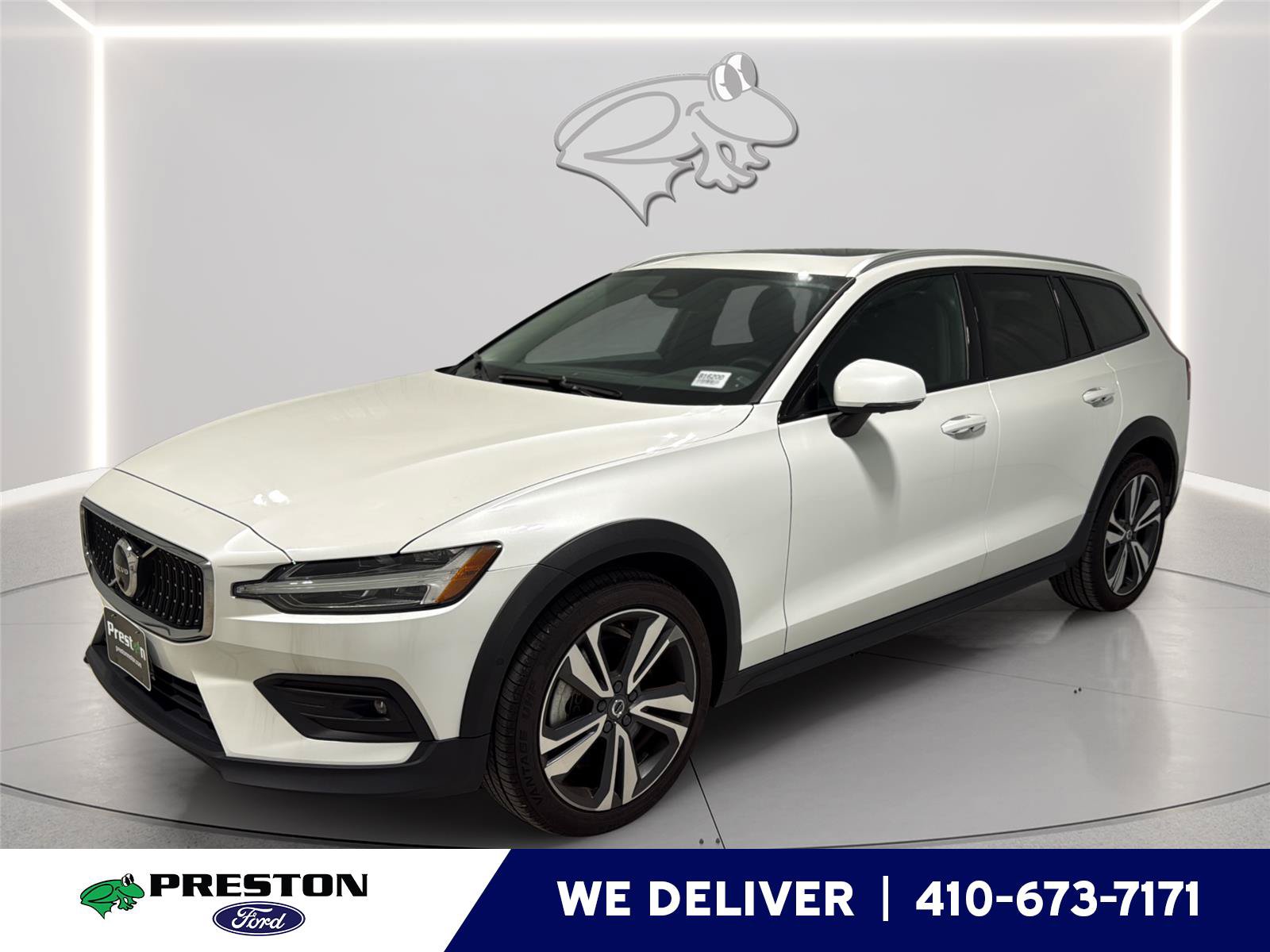 Used 2025 Volvo V60 B5 Cross Country Plus