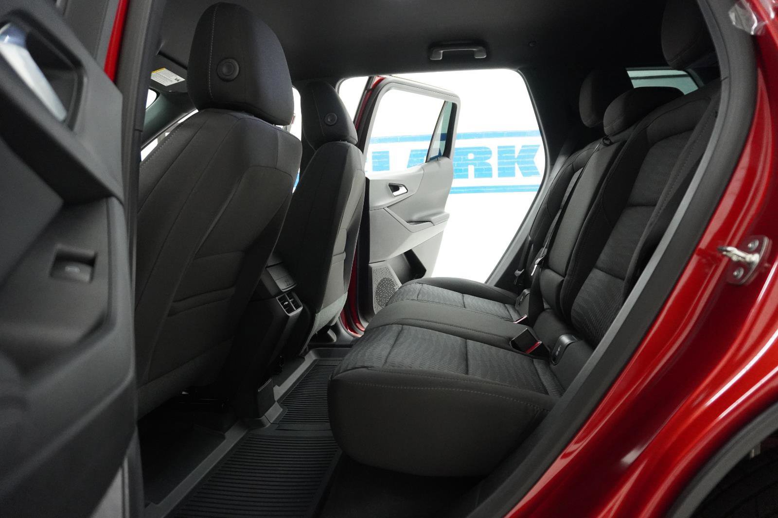 New 2026 Chevrolet Equinox LT w/ Midnight Edition image 30