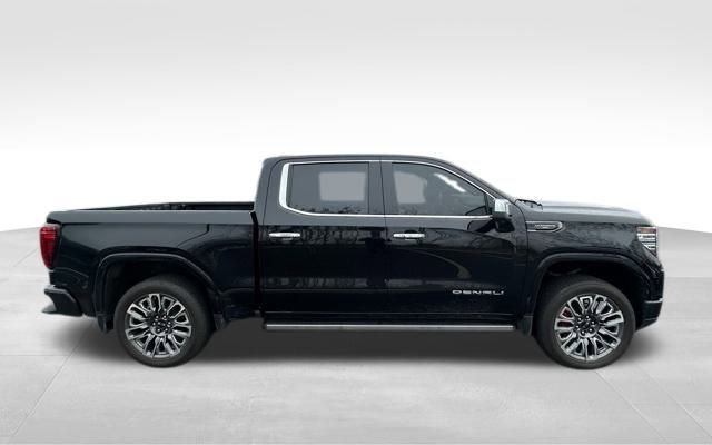 Used 2023 GMC Sierra 1500 Denali Ultimate image 10