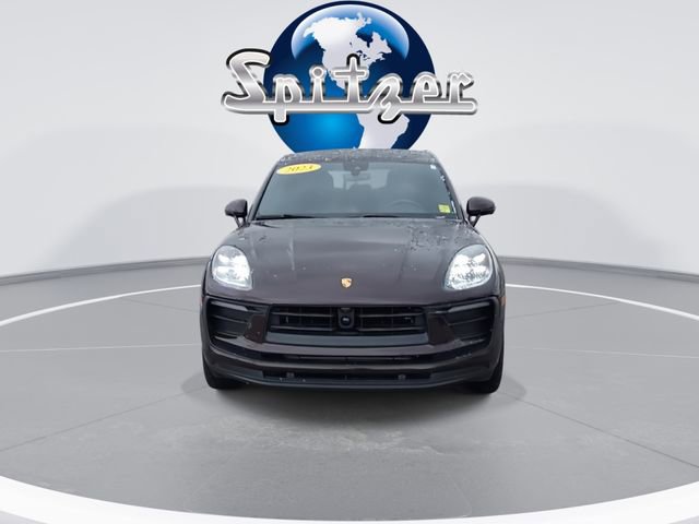 Used 2023 Porsche Macan image 3