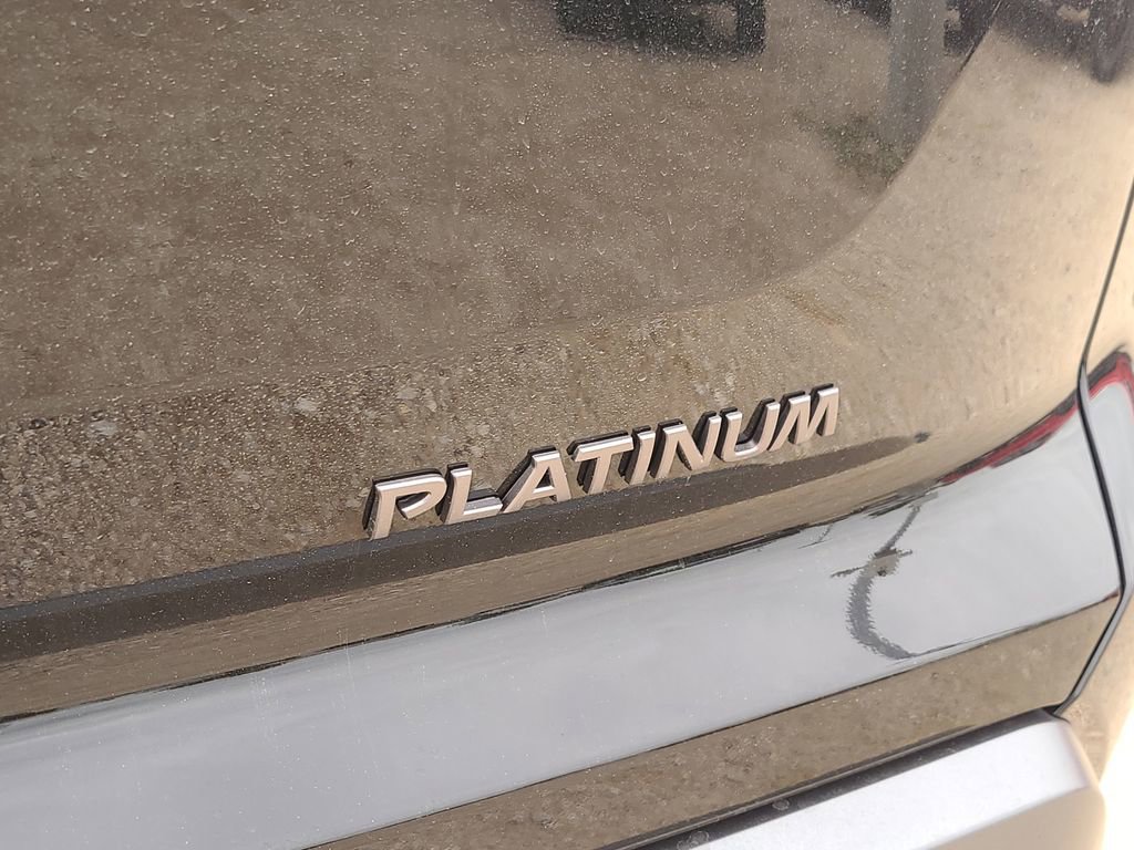 New 2026 Nissan Pathfinder Platinum FWD image 7