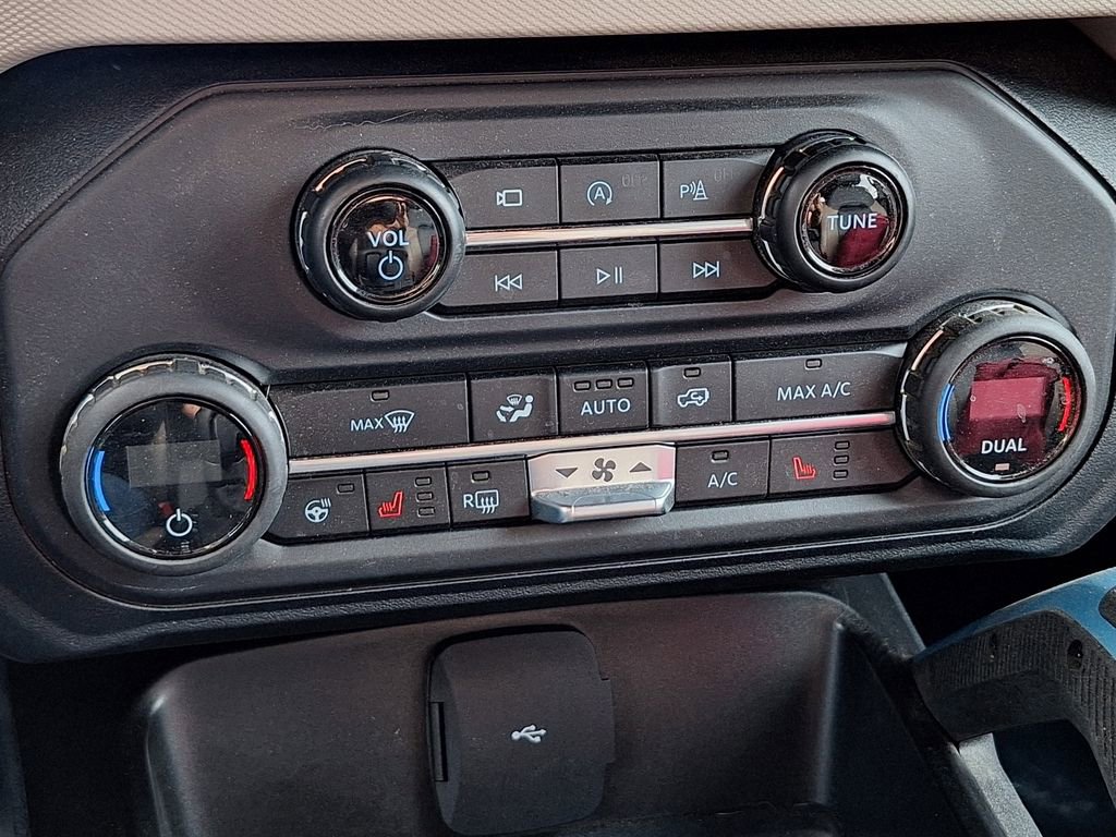 Used 2023 Ford Bronco Wildtrak AWD/4WD image 19