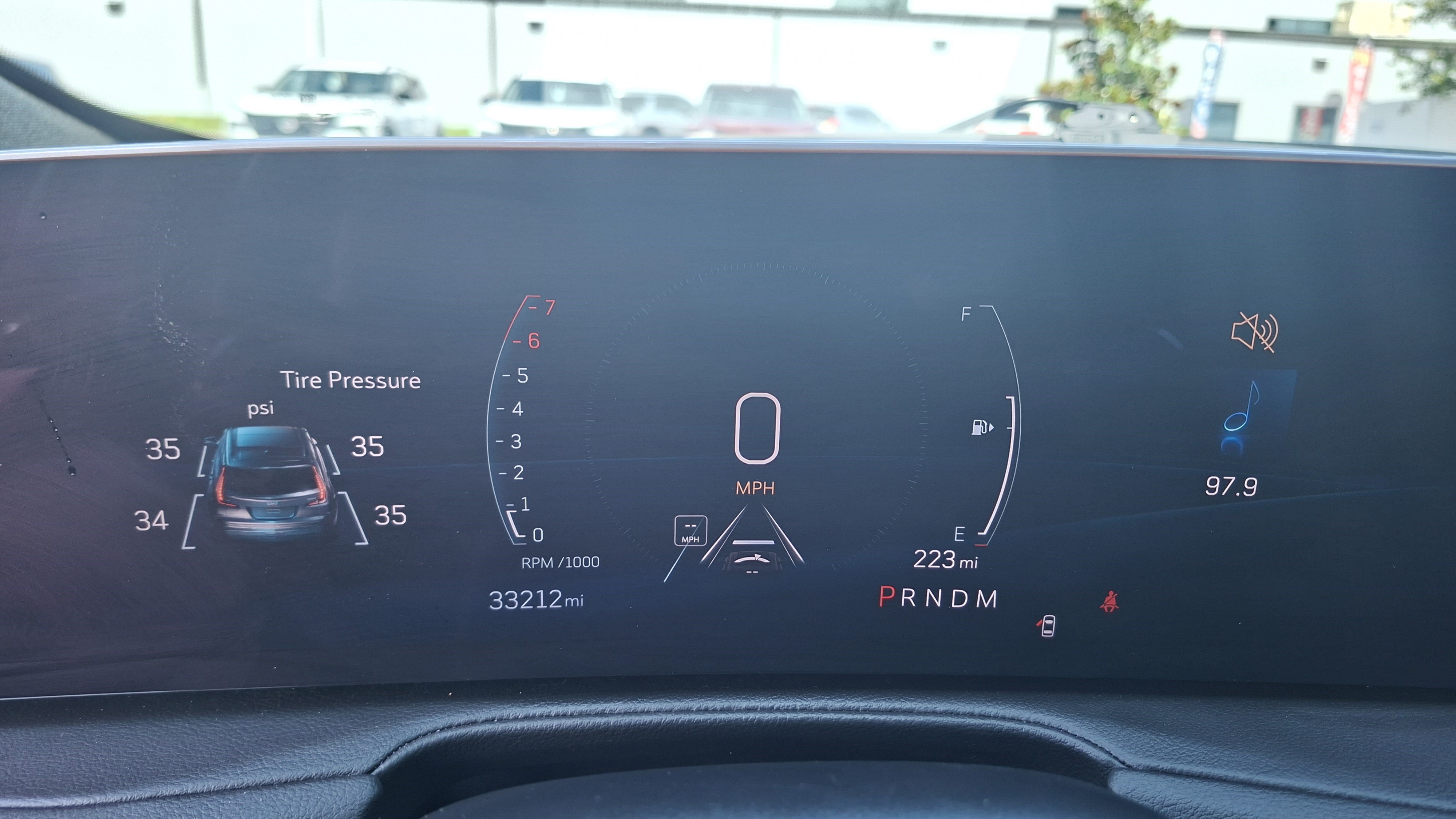 Used 2025 Cadillac XT4 Premium Luxury FWD image 12
