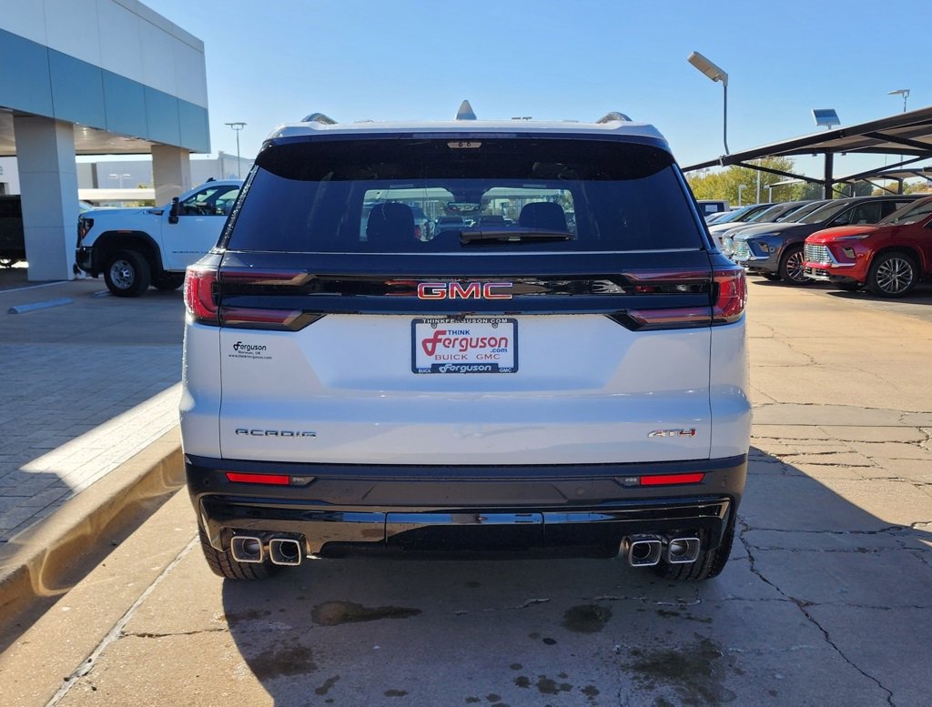 New 2026 GMC Acadia AT4 image 5