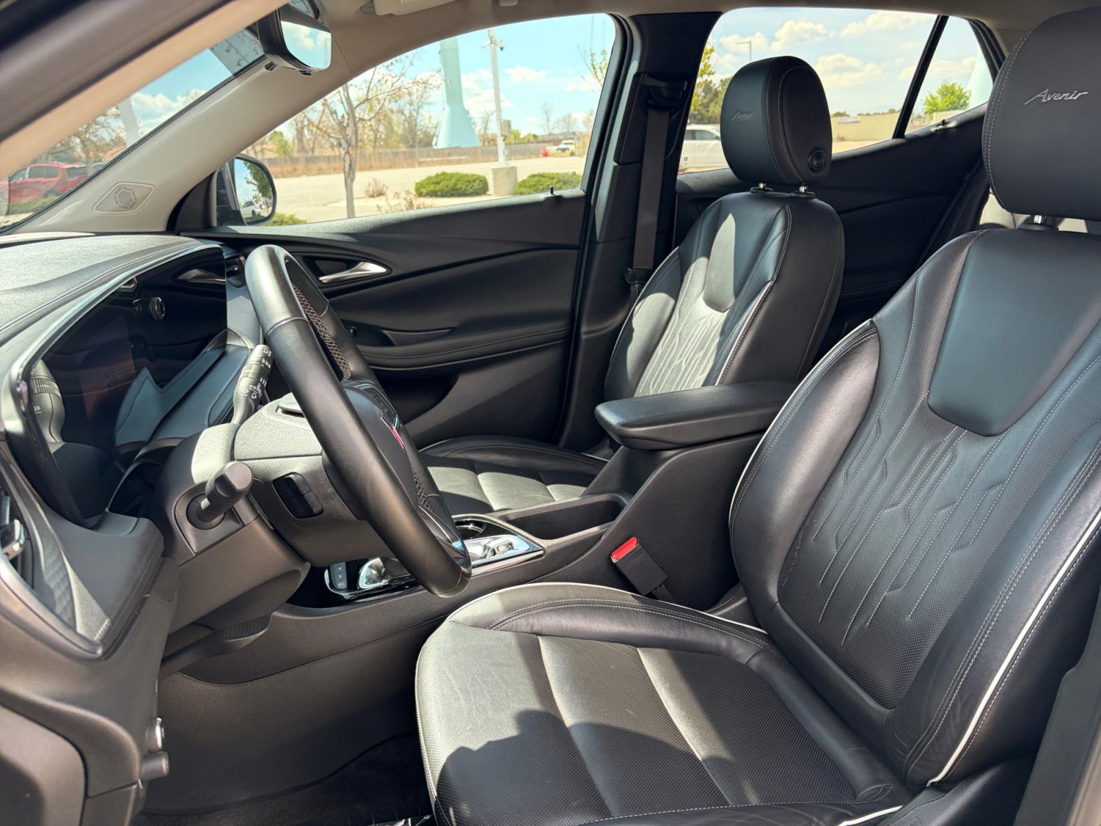 Used 2024 Buick Encore GX Avenir w/ Avenir Technology Package image 14