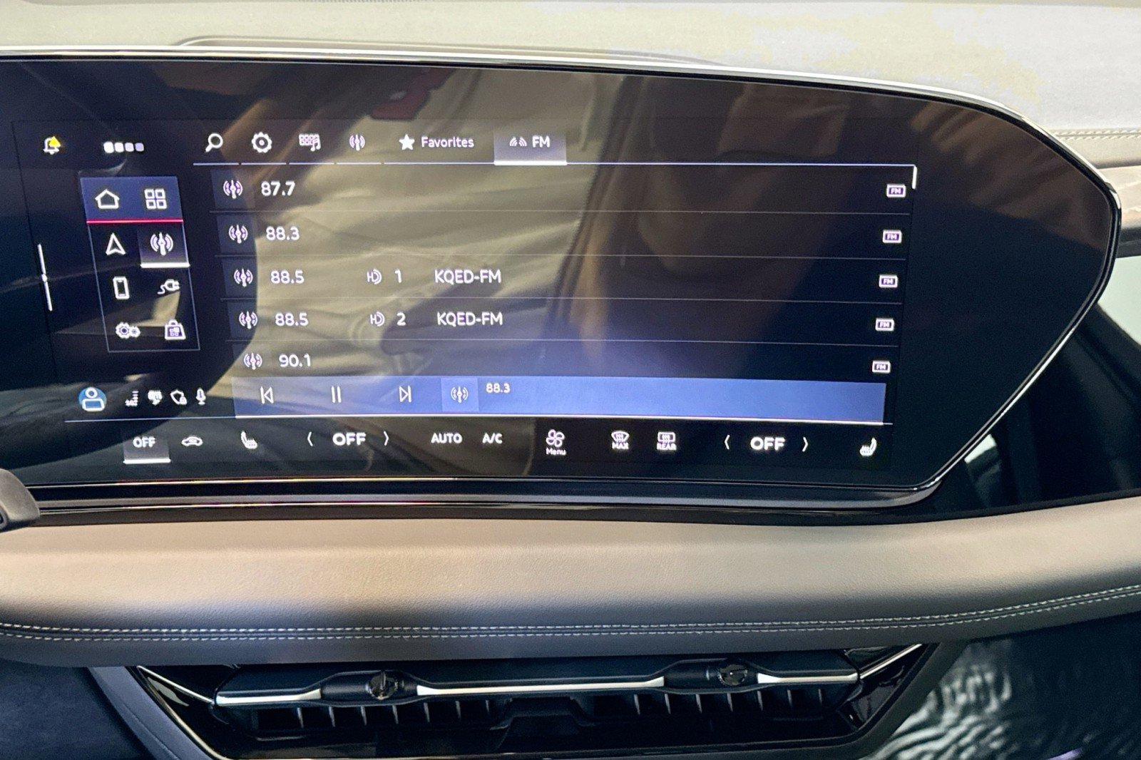 Used 2025 Audi A6 e-tron Premium w/ Ultra Package AWD/4WD image 14