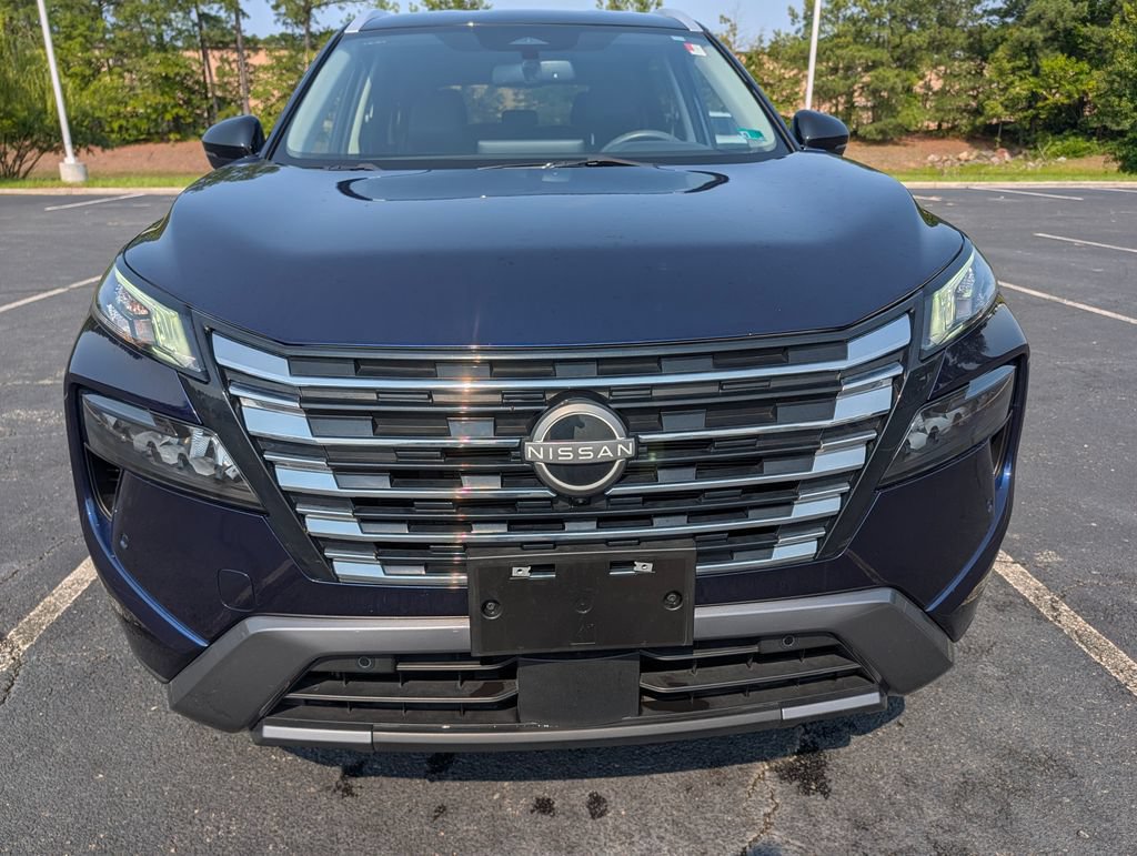 Used 2024 Nissan Rogue SL AWD/4WD image 27