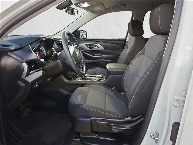Used 2020 Chevrolet Traverse LS FWD image 9