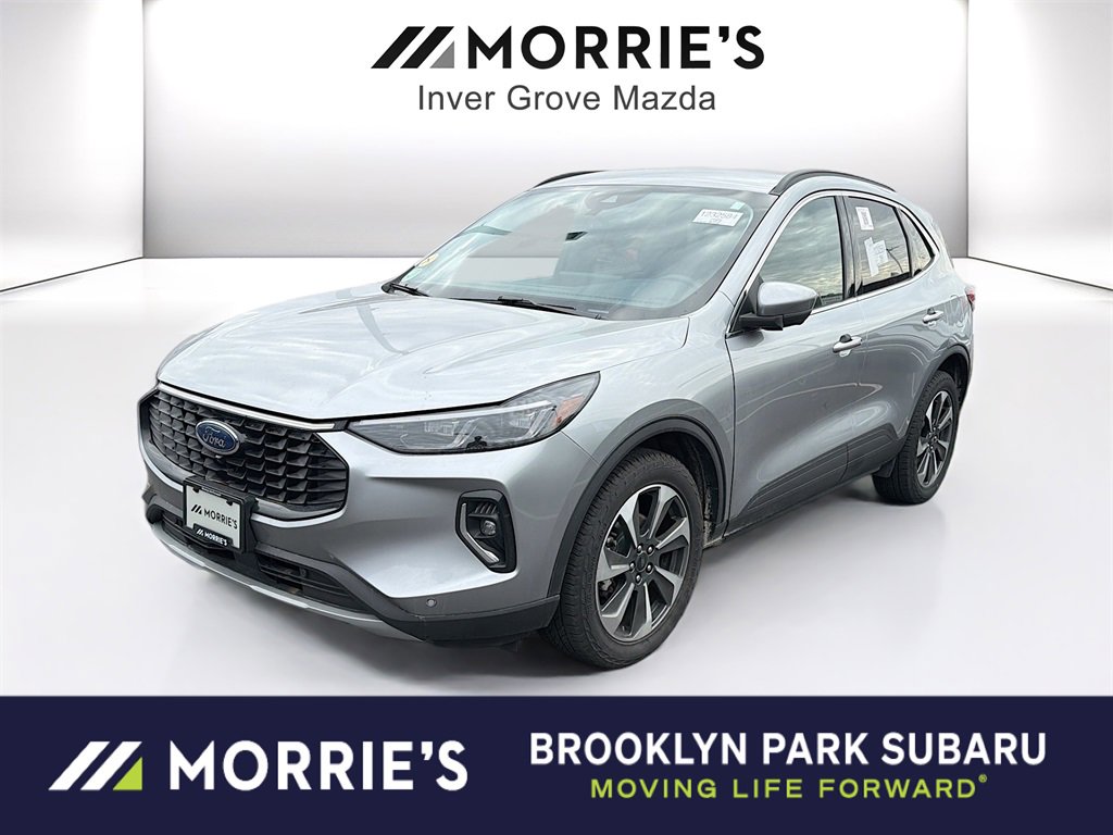 Used 2023 Ford Escape Platinum video 1